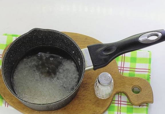 Салат из шпрот с яйцом Салат из шпрот с яйцом