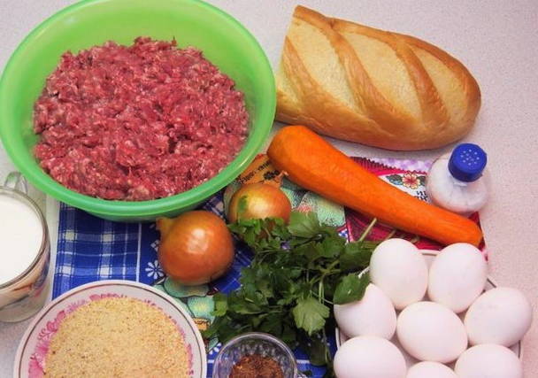 Мясной рулет из фарша в духовке Мясной рулет из фарша в духовке
