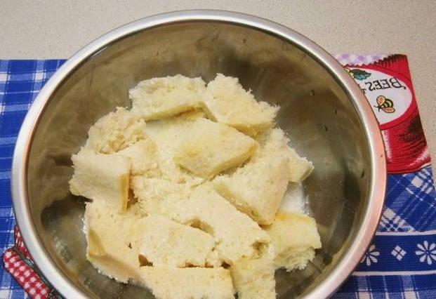 Мясной рулет из фарша в духовке Мясной рулет из фарша в духовке