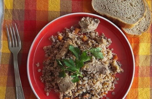 Гречка со свининой Гречка со свининой
