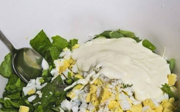 Салат из листьев салата