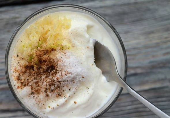 Куриная грудка в сметанном соусе Куриная грудка в сметанном соусе