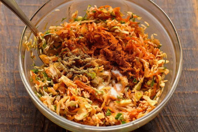 Фаршированный перец овощами и рисом