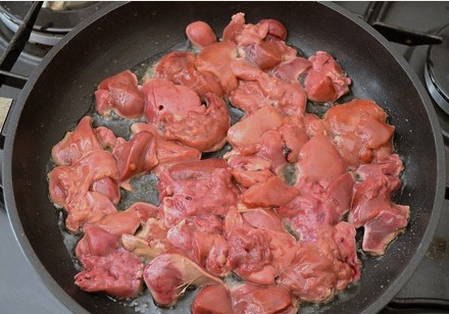 Печеночный паштет со сливочным маслом Печеночный паштет со сливочным маслом