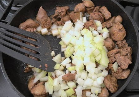 Печеночный паштет со сливочным маслом Печеночный паштет со сливочным маслом