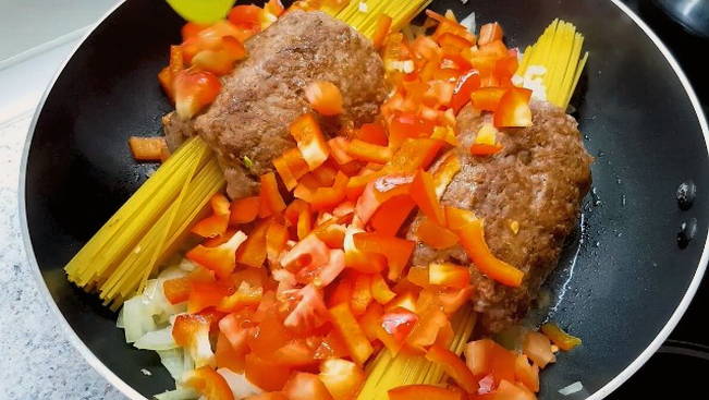 Спагетти с мясом