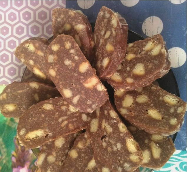 Чайная колбаса из печенья Чайная колбаса из печенья