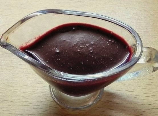Салат «Гранатовый браслет» с курицей и грецкими орехами
