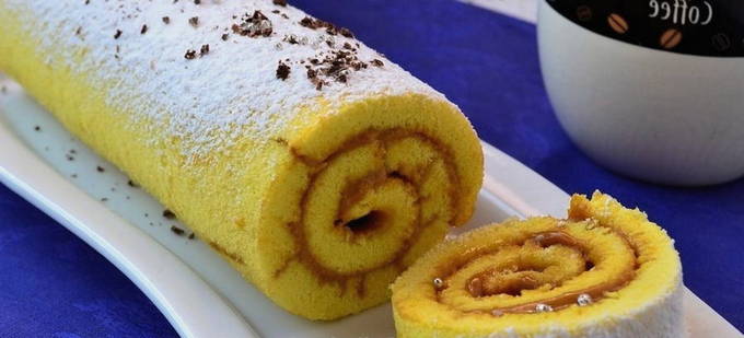 Рулет со сгущенкой