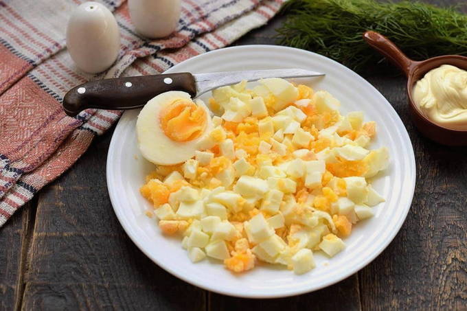 Салат с картофелем и селедкой