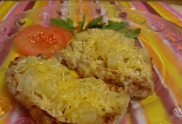 Мясо с ананасами в духовке Мясо с ананасами в духовке