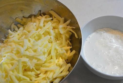 Картошка с мясом и сыром в духовке