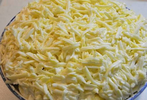 Картошка с мясом и сыром в духовке