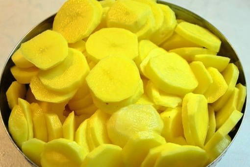 Картошка с мясом и сыром в духовке