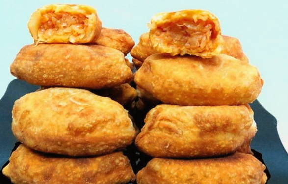 Пирожки на кефире, которые готовятся моментально