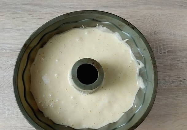 Шарлотка с корицей