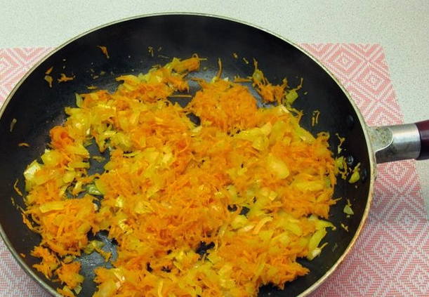 Куриная печень в сметане