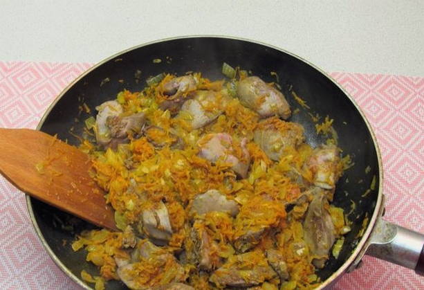 Куриная печень в сметане