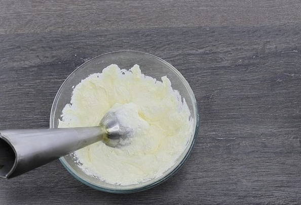 Пирог на кефире с творогом