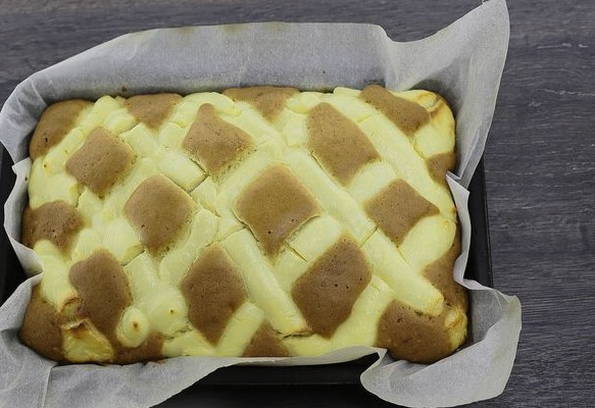 Пирог на кефире с творогом