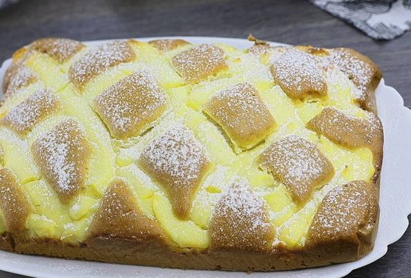 Пирог на кефире с творогом