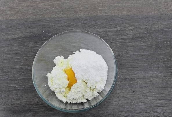 Пирог на кефире с творогом