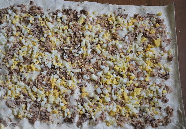 Лаваш с тунцом