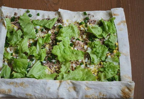 Лаваш с тунцом