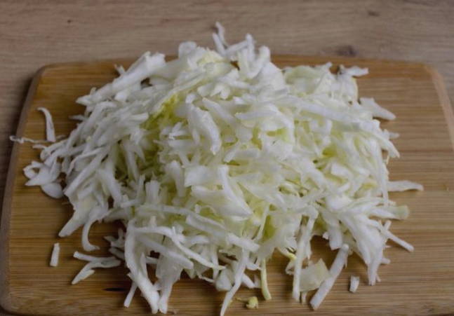 Салат из капусты с болгарским перцем и морковью с уксусом