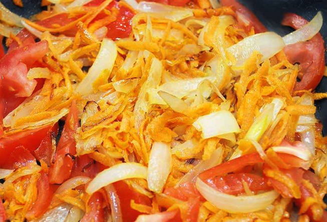 Тушеная капуста в казане