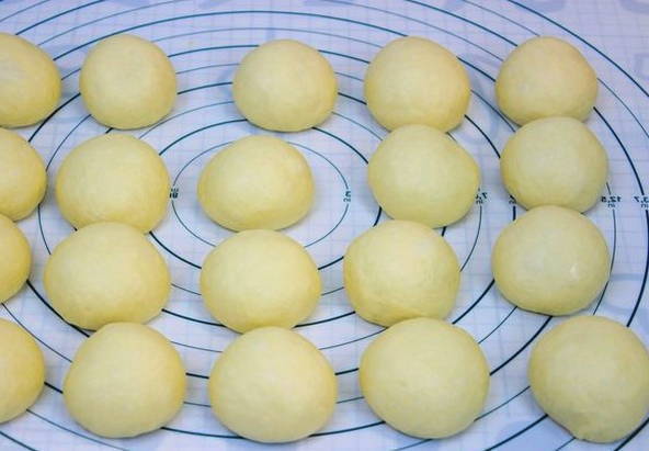 Пирожки с морковью в духовке