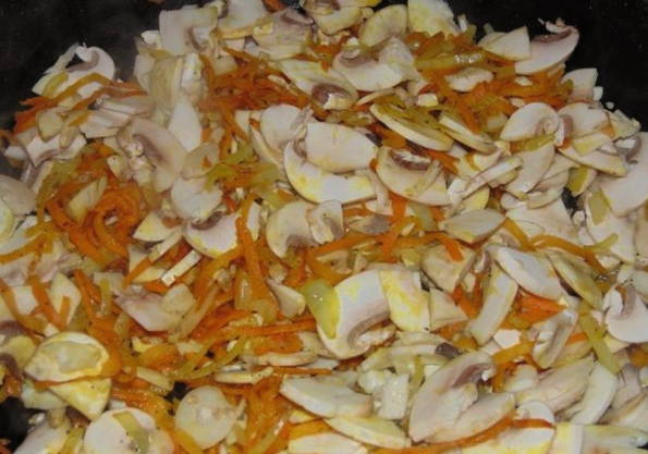 Макароны с шампиньонами