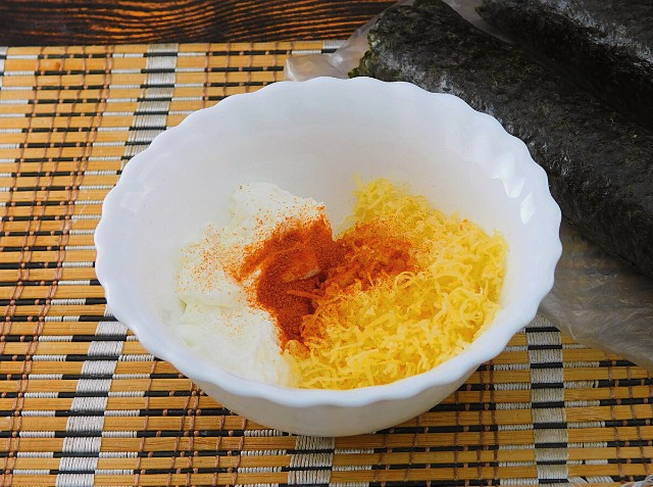 Роллы с курицей Роллы с курицей