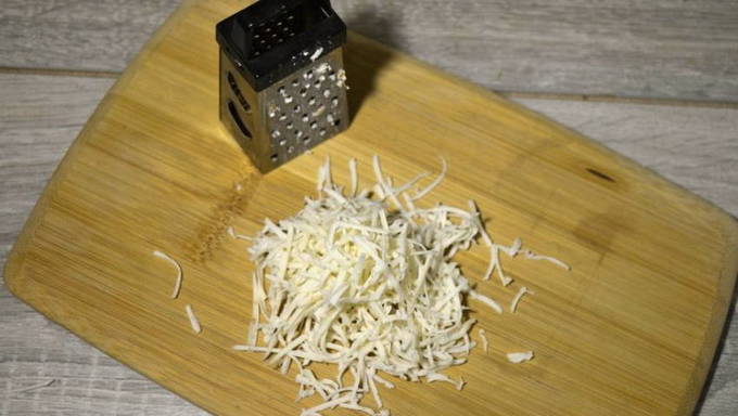 Гренки с яйцом на сковороде