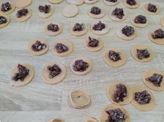 Цветные пельмени Цветные пельмени