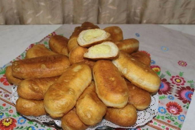 Пирожки на картофельном отваре с сухими дрожжами