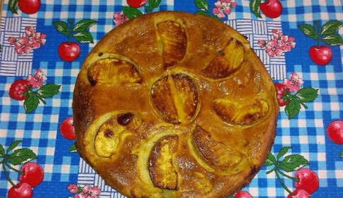 Диетическая шарлотка с яблоками