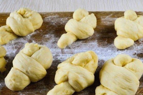 Булочки сладкие из дрожжевого теста