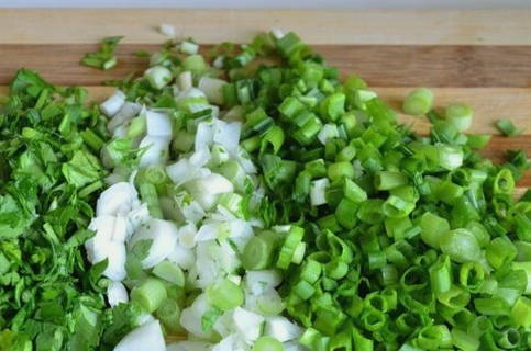 Мясо в виноградных листьях Мясо в виноградных листьях