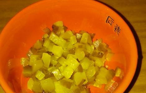 Соус с солеными огурцами, майонезом и чесноком Соус с солеными огурцами, майонезом и чесноком