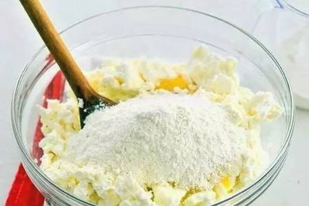 Сырники из домашнего творога Сырники из домашнего творога