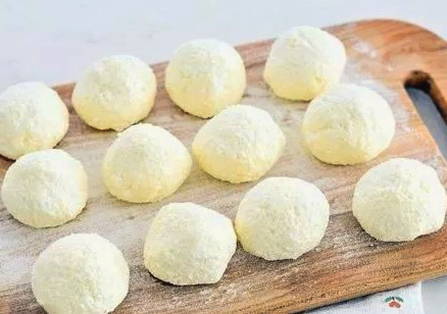 Сырники из домашнего творога Сырники из домашнего творога