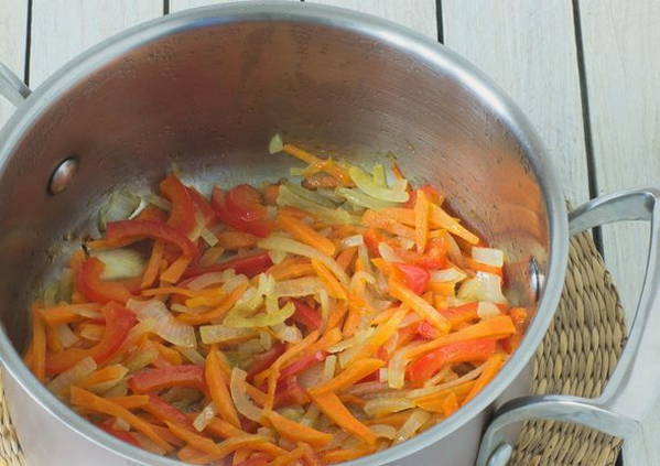Суп с фунчозой Суп с фунчозой