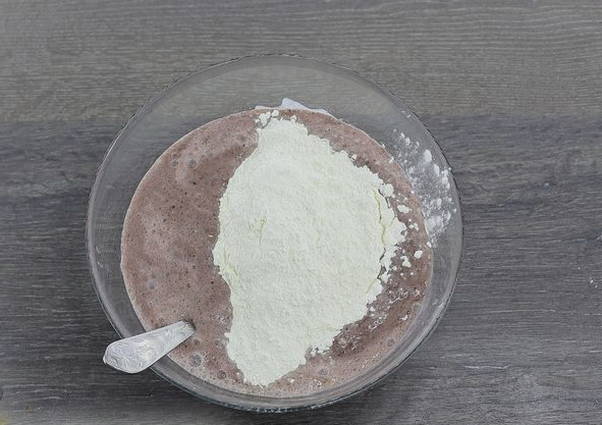 Коврижка на кефире с вареньем Коврижка на кефире с вареньем
