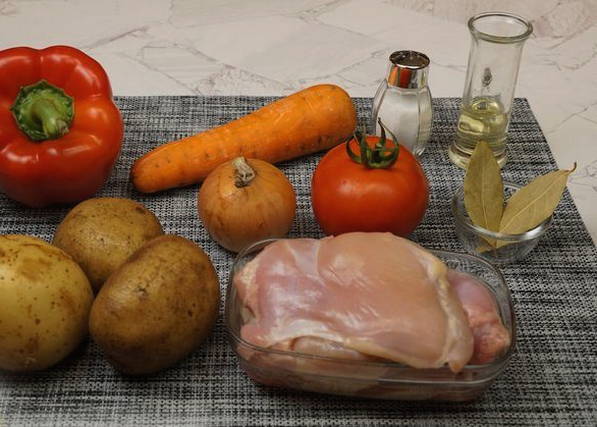 Рагу овощное с курицей и картошкой Рагу овощное с курицей и картошкой