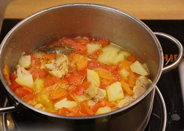 Рагу овощное с курицей и картошкой Рагу овощное с курицей и картошкой