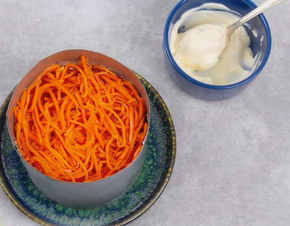 Салат с кукурузой и морковью по-корейски Салат с кукурузой и морковью по-корейски
