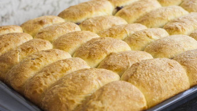 Пирожки с вареньем в духовке