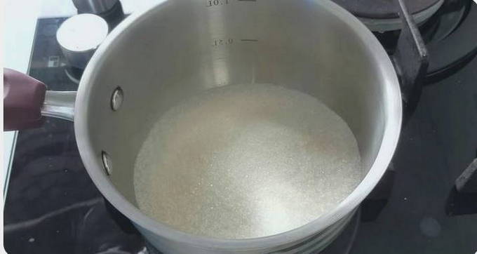 Домашняя карамель из сахара и воды