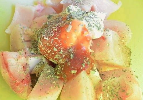 Шашлычки из куриной грудки на шпажках в духовке Шашлычки из куриной грудки на шпажках в духовке